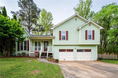 Homes For Sale - 111 Amber Way<br/> Dallas, GA 30157