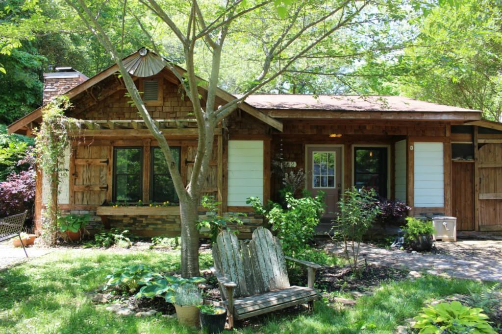 Photo 1 of 17 — 442 Magnolia Drive, Pine Lake, GA 30072
