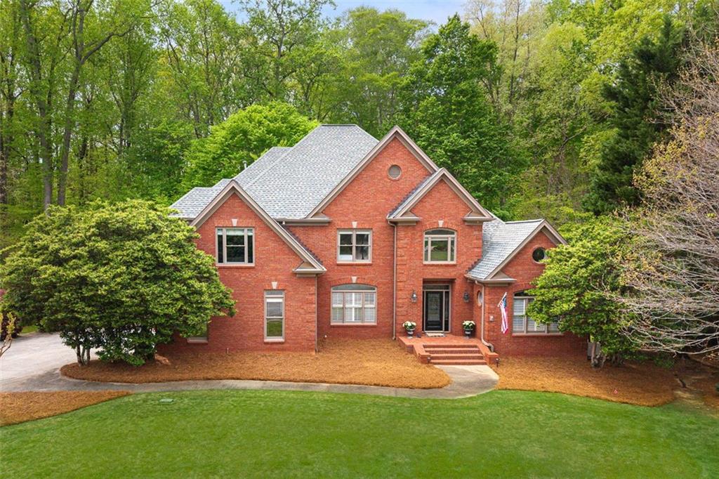221 Streamside Court, Lilburn, Georgia image 2