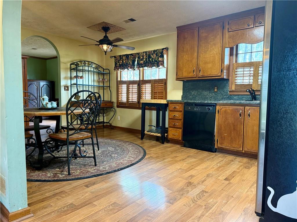 712 Copper Trace Way, Woodstock, Georgia image 6