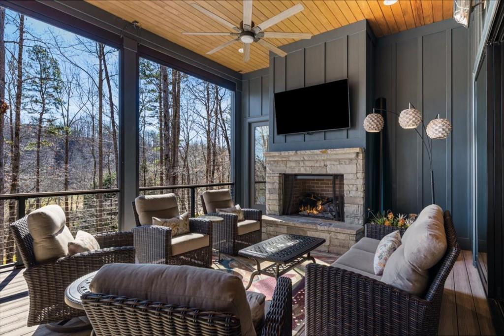 448 Golden Bear Pass