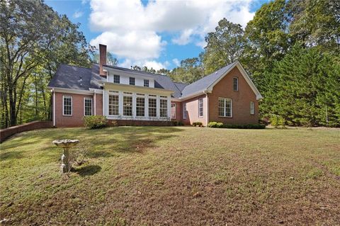 A home in Dawsonville