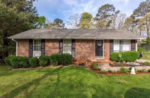 Homes For Sale - 10167 Port Royal Court<br/> Jonesboro, GA 30238