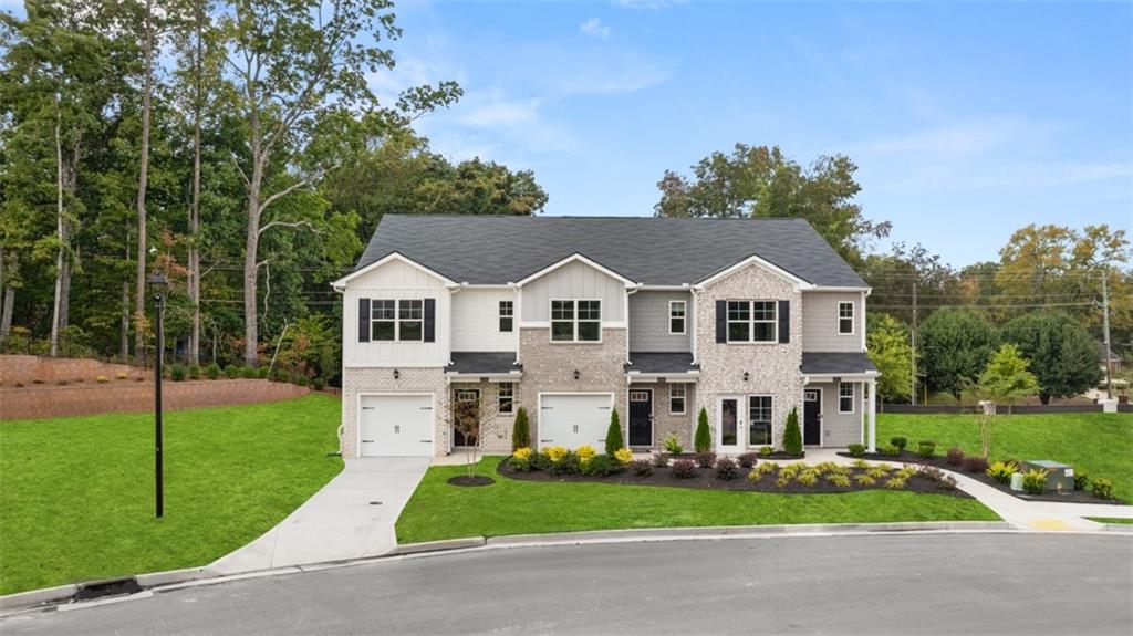 2082 Moss Hill Rd