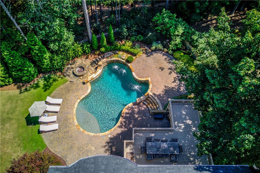 1733 Woodbow Path