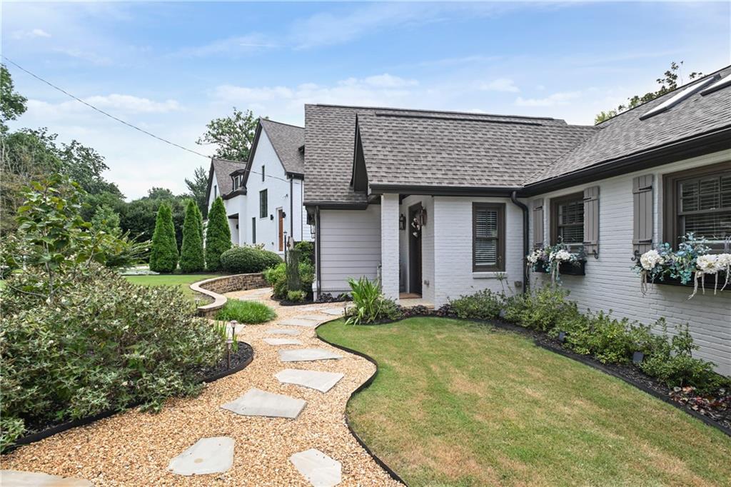 2067 Fairhaven Circle NE