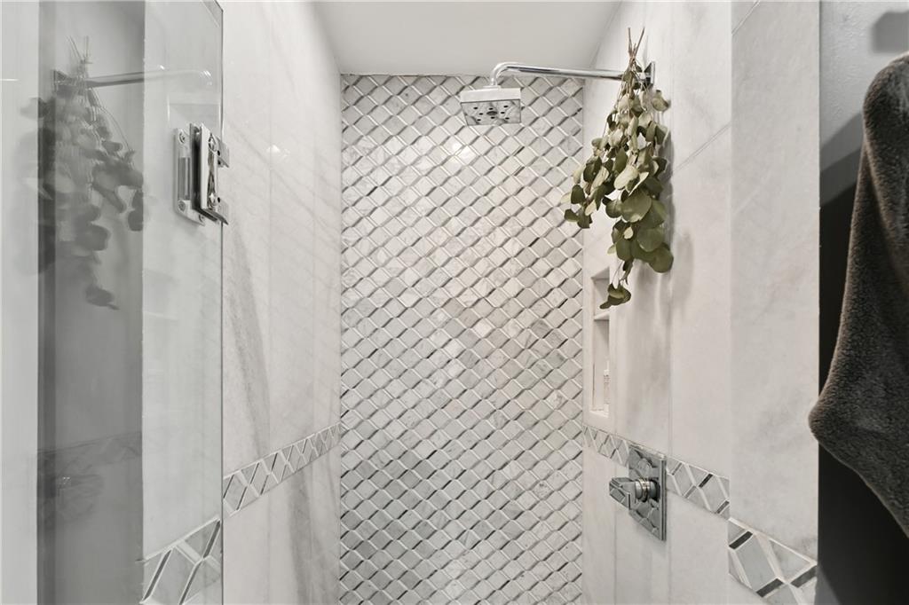 Peachtree Hills - Residential