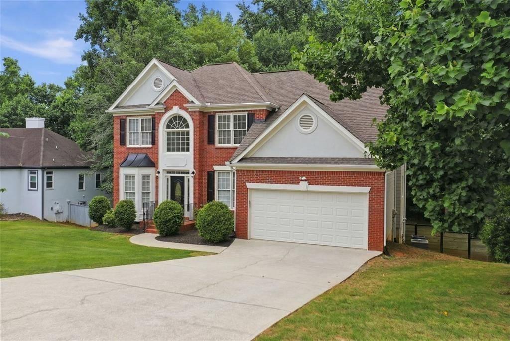 6353 Chestnut Parkway