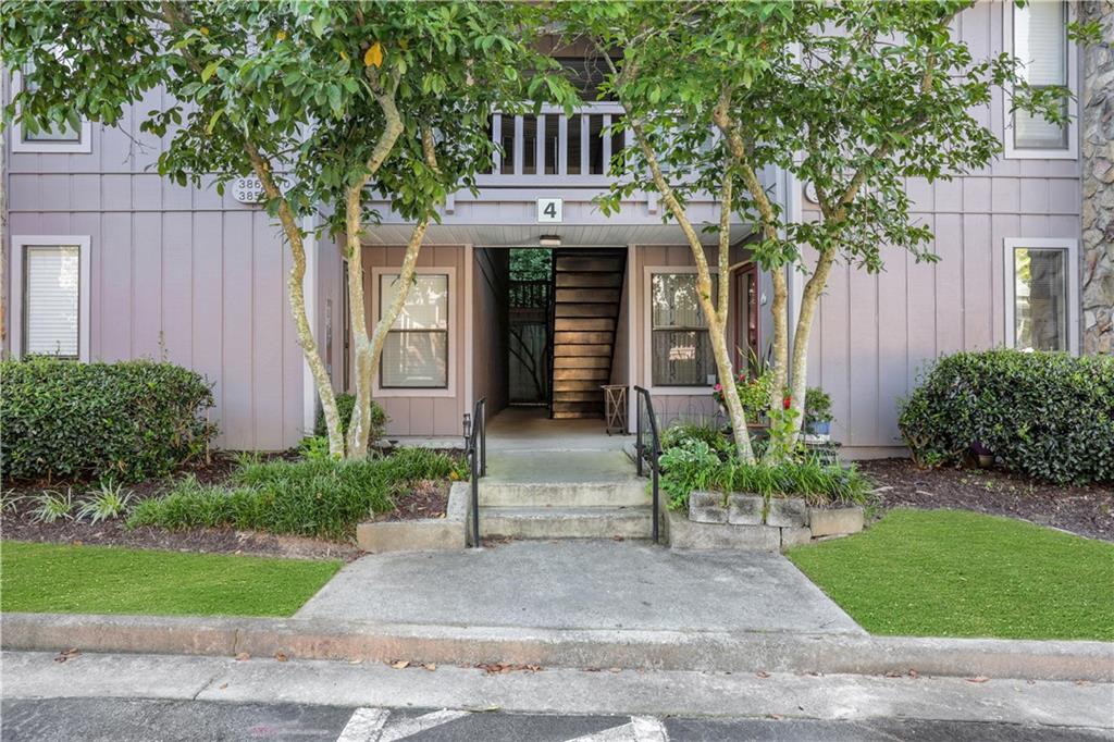Welcome to easy living in the heart of Tucker! This beautifully updated garden-level condo in the gated Woodridge community offers the perfect blend of comfort and convenience. Featuring 2 bedrooms and 2 full baths, the home has been thoughtfully renovated throughout, just bring your furniture and move right in. The spacious floor plan includes an open-concept living and dining area, a modern kitchen with stainless steel appliances, and a cozy sunroom that’s ideal for relaxing, working from home, or entertaining guests. The garden-level entry provides stair-free access, perfect for anyone looking for one-level living.
Enjoy low-maintenance living with exterior upkeep, water, and trash all included in the HOA. The Woodridge community is known for its peaceful, park-like setting and offers residents access to a pool and clubhouse. With easy access to I-285, Northlake shopping, Emory, CDC, and downtown Tucker, this location checks all the boxes.
Whether you’re downsizing, buying your first home, or looking for a low-maintenance lifestyle, this turn-key condo is a must-see!