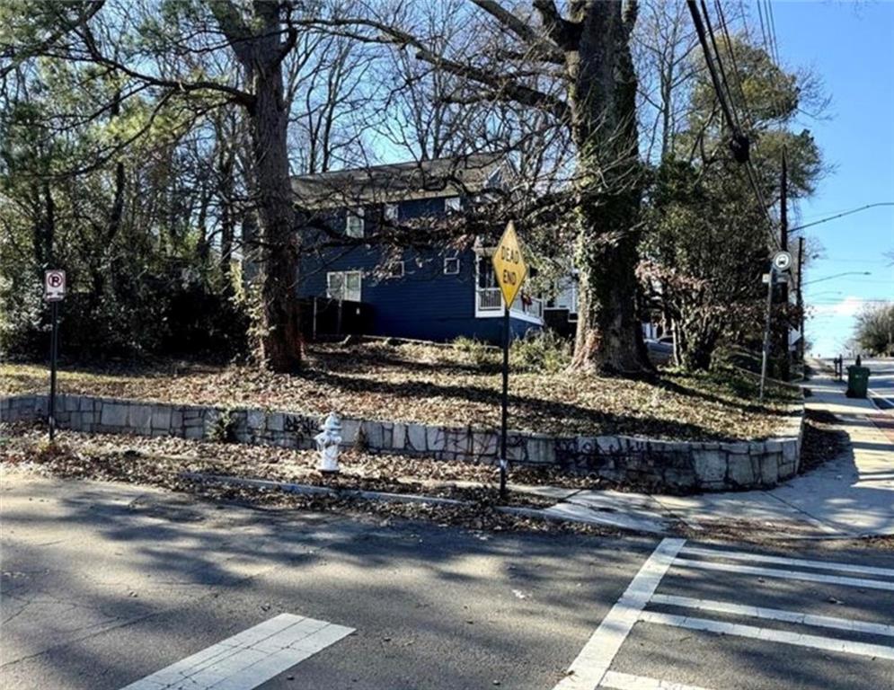 1491 Memorial Drive SE