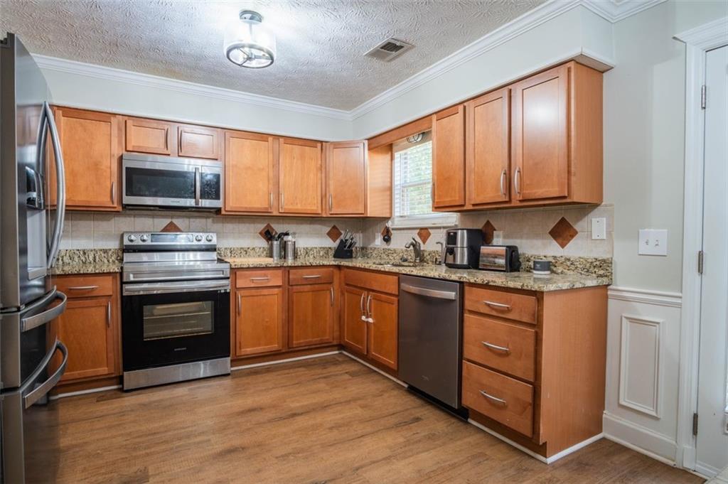 4565 Satellite Boulevard