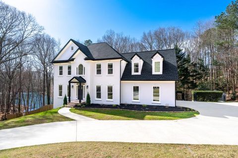 6005 Bateau Drive Flowery Branch GA 30542