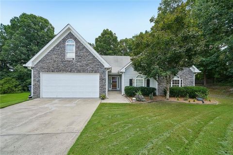 Homes For Sale - 1602 Cagle Court<br/> Lawrenceville, GA 30045