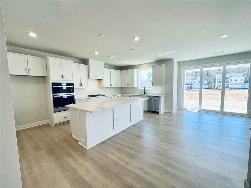 718 Crossroad Court