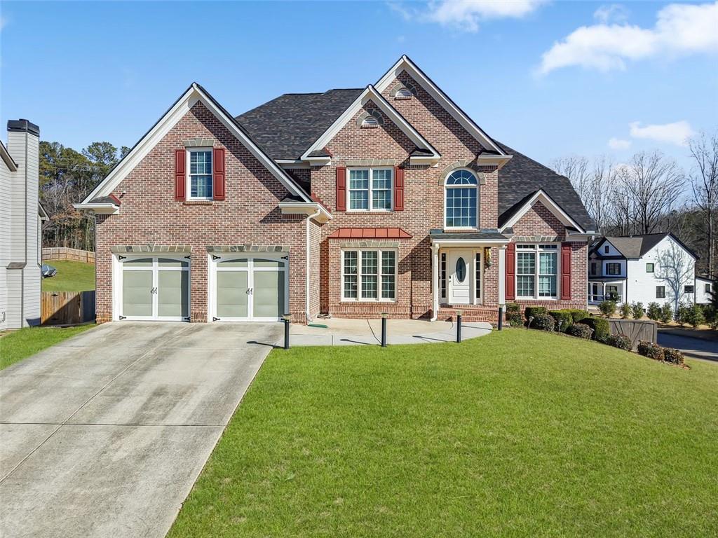 Your Dream Home Awaits in Royal Oak Estates – No HOA & Priced to Sell!
Welcome to this stunning 6-bedroom, 4-bathroom retreat filled with natural light, space, and style. Located in the highly desirable Royal Oak Estates neighborhood—with no HOA—this home offers the perfect mix of elegance, comfort, and functionality. Step through a grand two-story foyer into inviting formal living and dining spaces, ideal for entertaining. Gleaming hardwood floors flow throughout the main level, leading to a kitchen featuring granite countertops, double ovens, stainless steel appliances, a spacious pantry, and a charming coffee nook. The open-concept living room extends seamlessly to a screened-in porch that overlooks a flat, private backyard—perfect for gatherings, relaxation, or even a future pool! A main-level bedroom with a full bath offers an ideal setup for guests or multigenerational living. Upstairs, enjoy your private escape in the oversized primary suite, complete with tray ceilings, a spa-like ensuite with dual vanities, a soaking tub, separate shower, and his & hers walk-in closets. Three additional bedrooms with walk-in closets share a well-appointed full bath with dual sinks.
The fully finished basement is an entertainer’s dream—featuring a home theater, a full in-law suite with kitchen and bath, and a versatile flex room with a large closet. Endless options for work, play, or additional guest space! Freshly painted and move-in ready, this home also includes a covered back deck, 2-car garage, good schools and easy access to interstates, shopping, and dining.
Don’t miss your chance to own this extraordinary home—schedule your private showing today! Special financing and incentives available if working with seller's preferred lender.