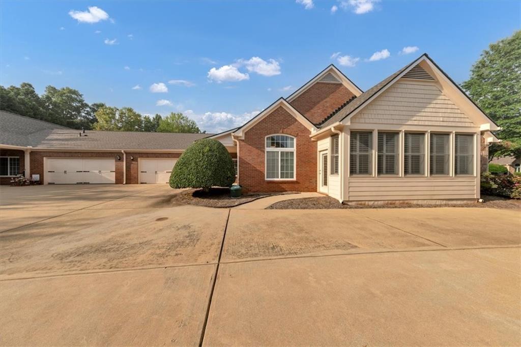1001 Haven Circle