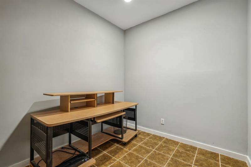 238 Walker St #39, Atlanta, Georgia image 10