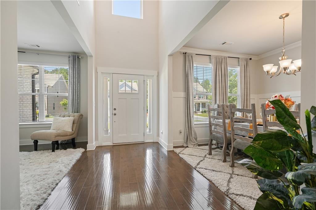 383 Crestbrook Lane