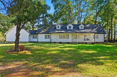 1625 LAKE Road Hiram GA 30141
