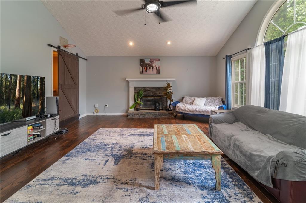 204 Queensbury Court, Acworth, Georgia image 5