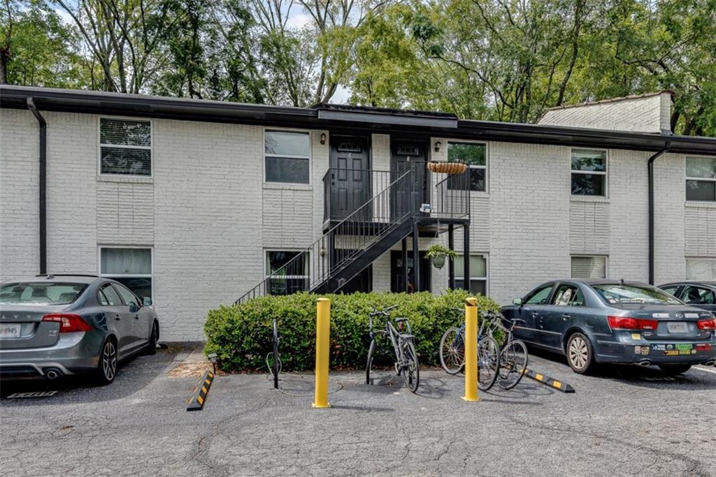 351 Cherokee Avenue 8