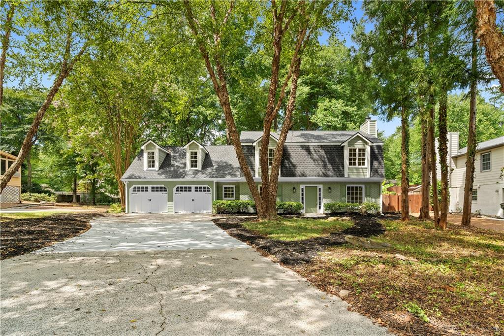 2743 Saddle Ridge Lake Drive