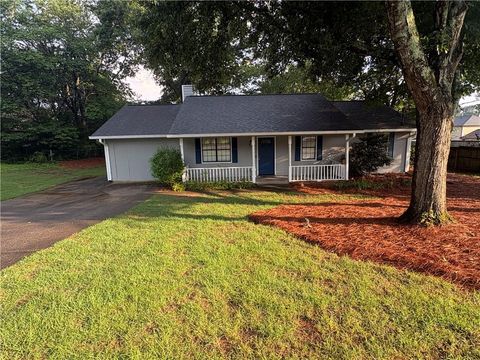 Homes For Sale - 4122 Gravitt Place<br/> Duluth, GA 30096