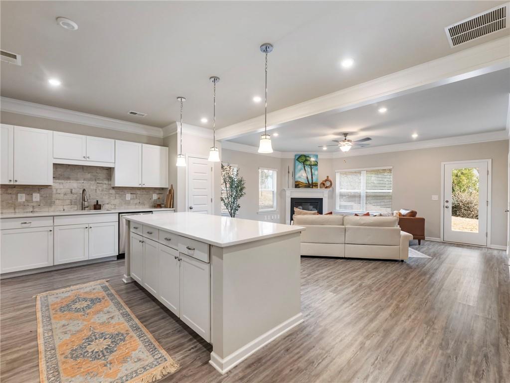 2333 Buford Town Drive