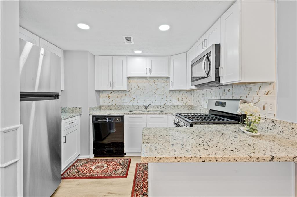 1707 Cotton Patch Lane, Alpharetta, Georgia image 9