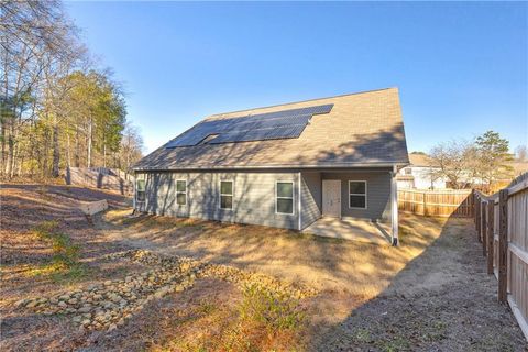 A home in Dacula