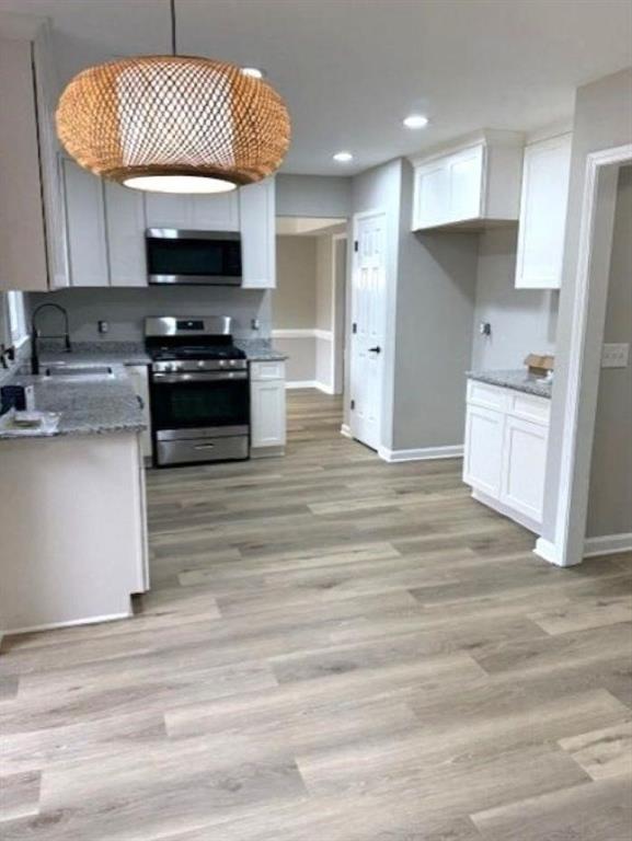 2200 Carlysle Cove Drive