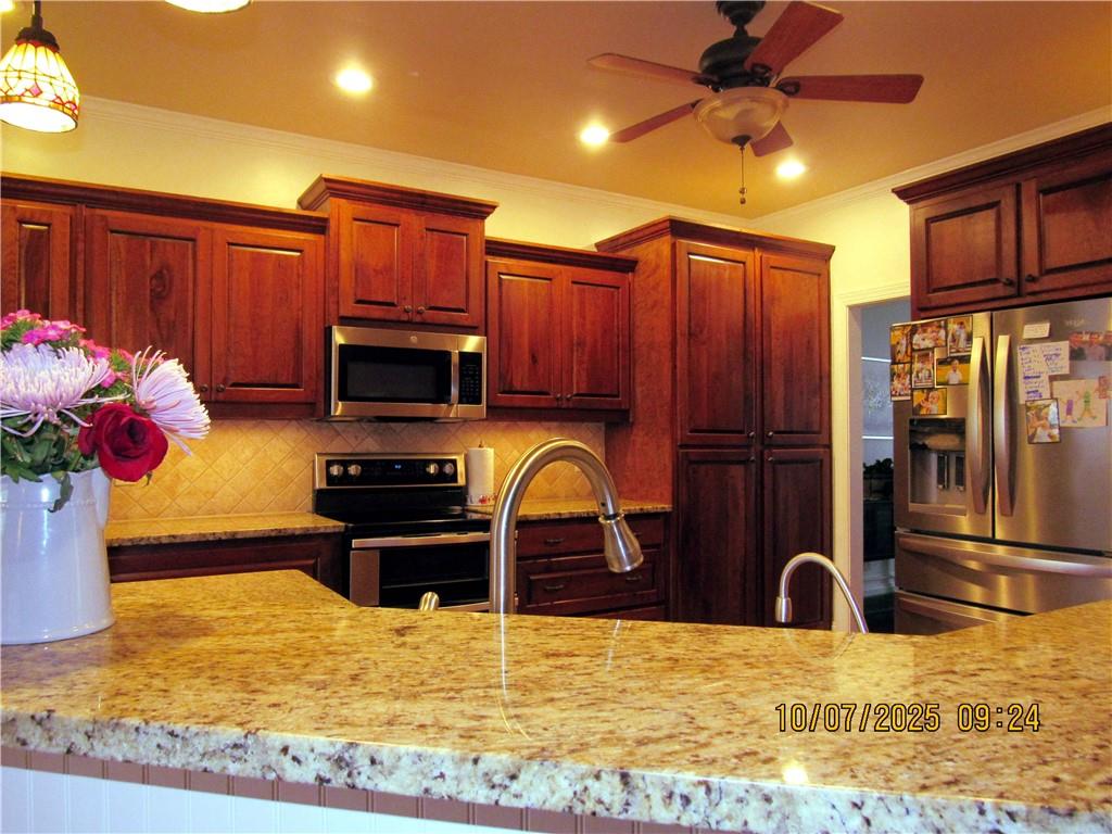 815 Spring View Court