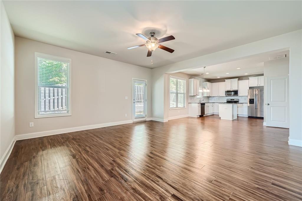 332 Dublin Way, Dallas, Georgia image 5