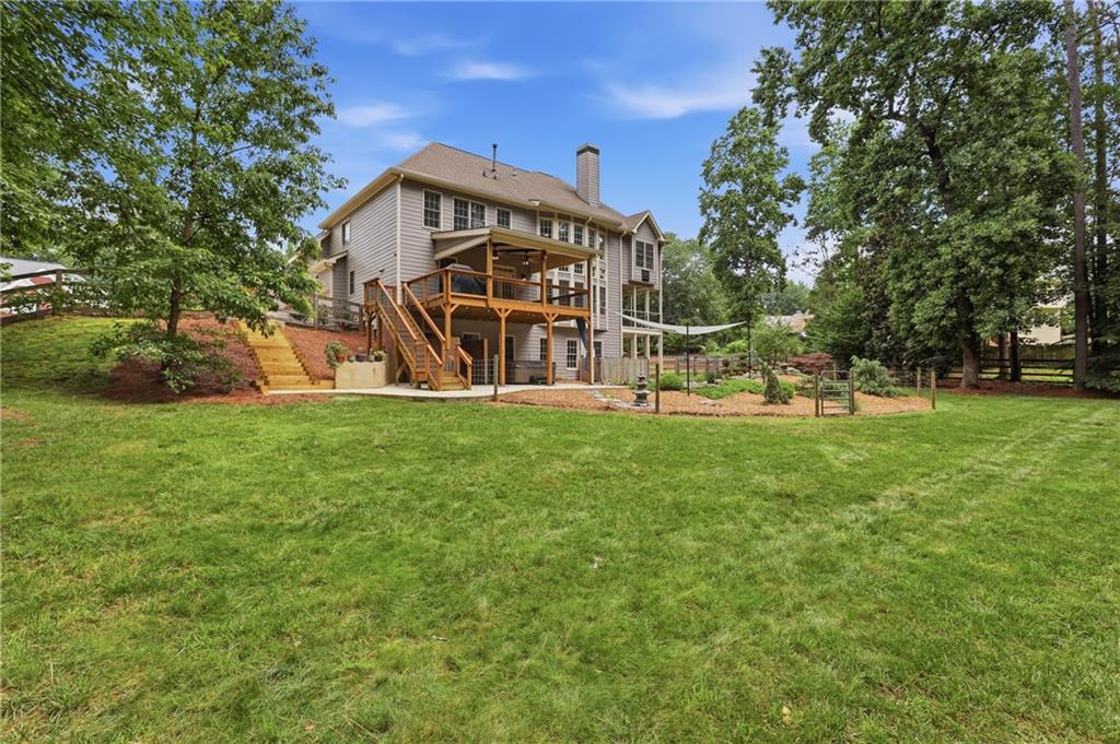127 Laurel Ridge Drive NE