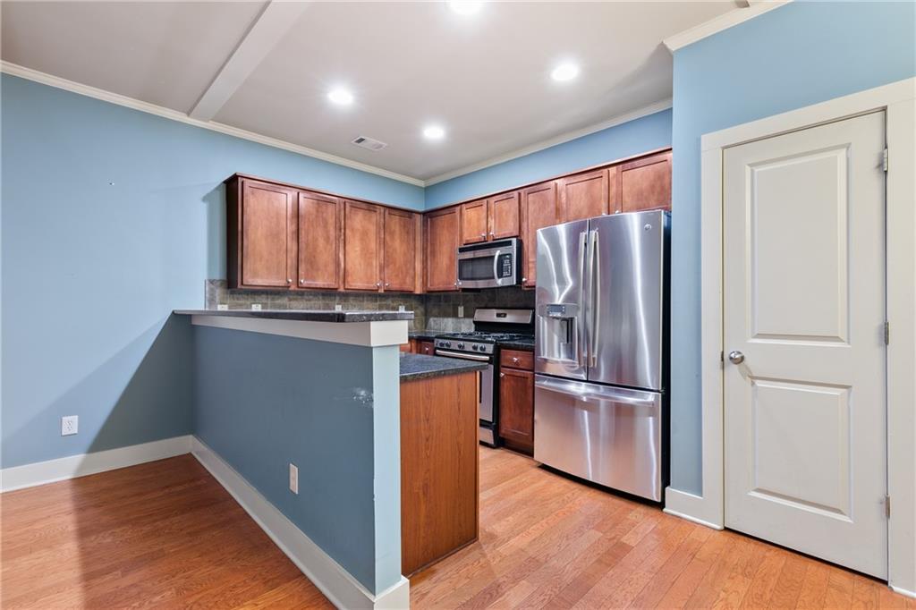 1063 N Village Drive, Decatur, Georgia image 4