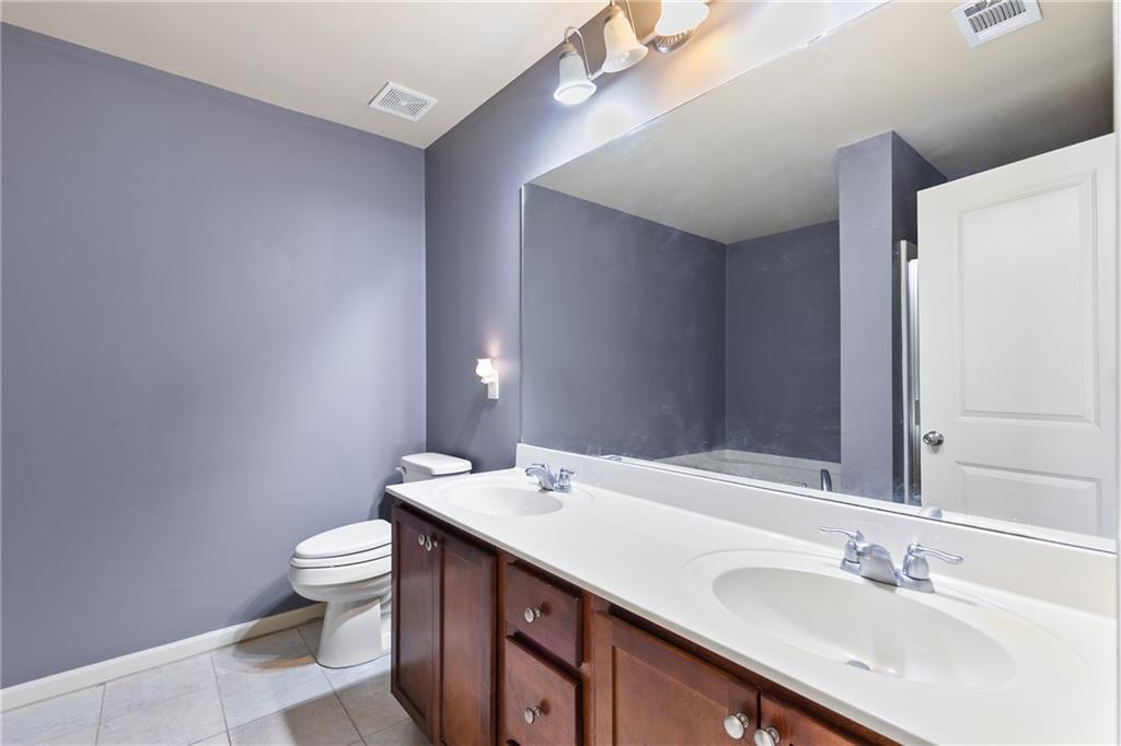 1063 N Village Drive, Decatur, Georgia image 7