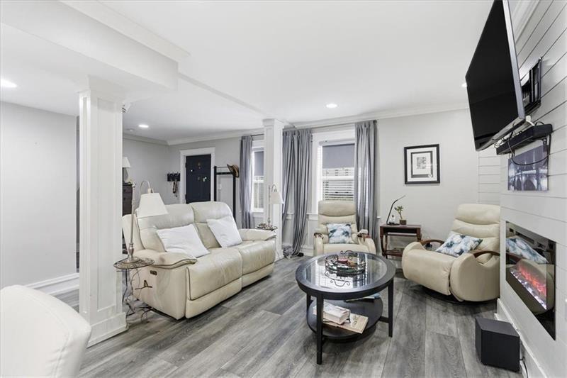 2855 Peachtree Road NE 124