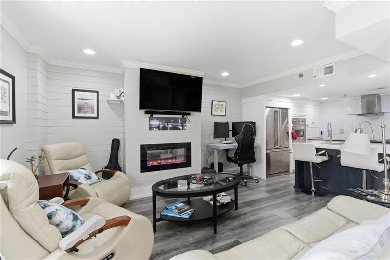 2855 Peachtree Road NE 124