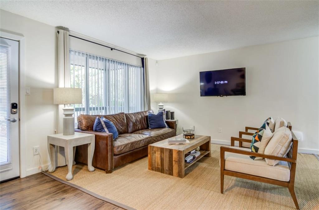 8 Cumberland Way 2-224