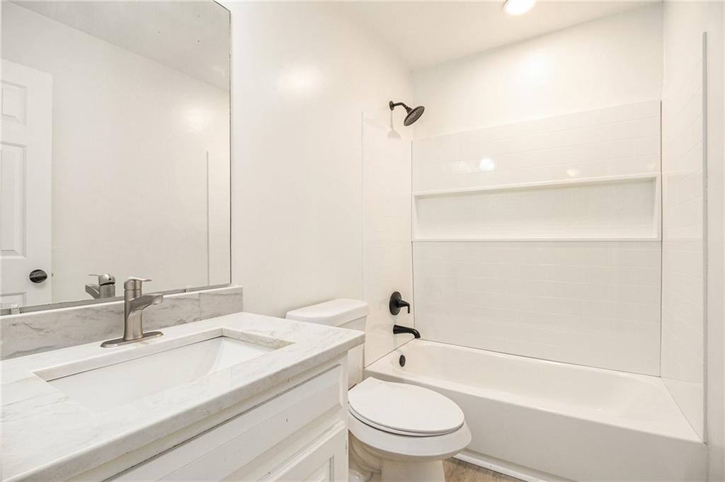 Towns Harbor - Residential