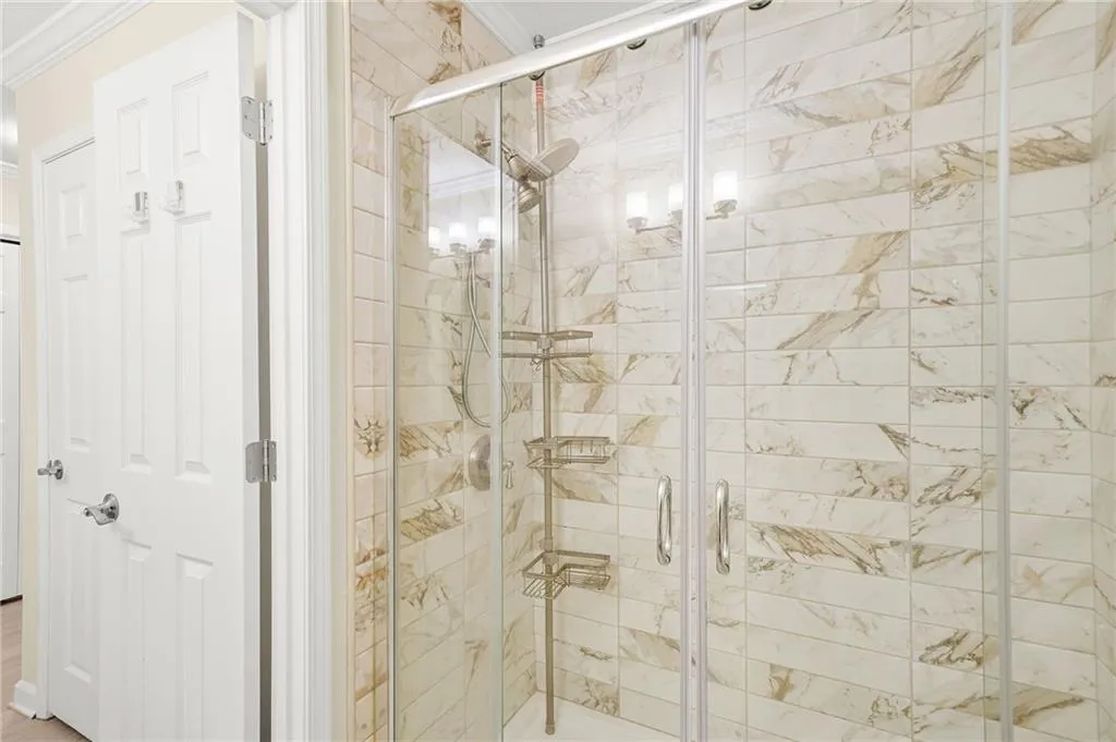 Atlanta, Georgia 30324, United States, 2 Bedrooms Bedrooms, ,2 BathroomsBathrooms,Residential,Active,158260