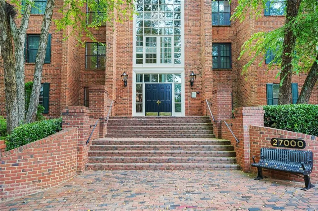 Atlanta, Georgia 30324, United States, 2 Bedrooms Bedrooms, ,2 BathroomsBathrooms,Residential,Active,158260