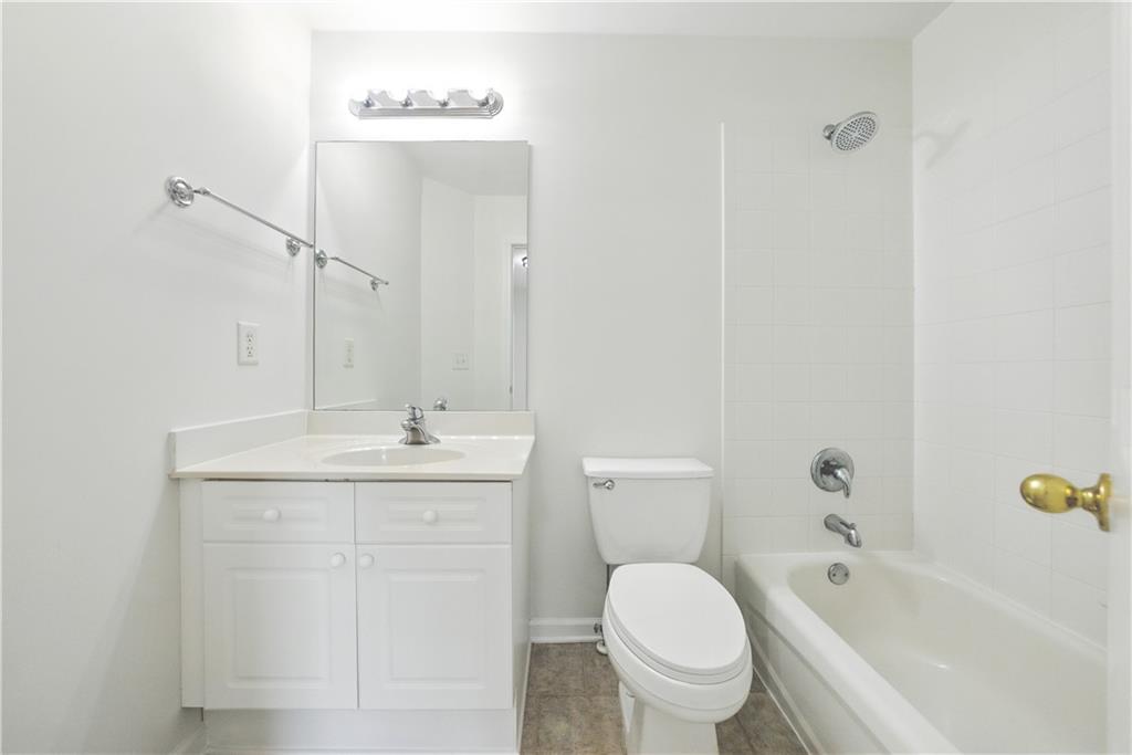 Laurel Cove - Residential