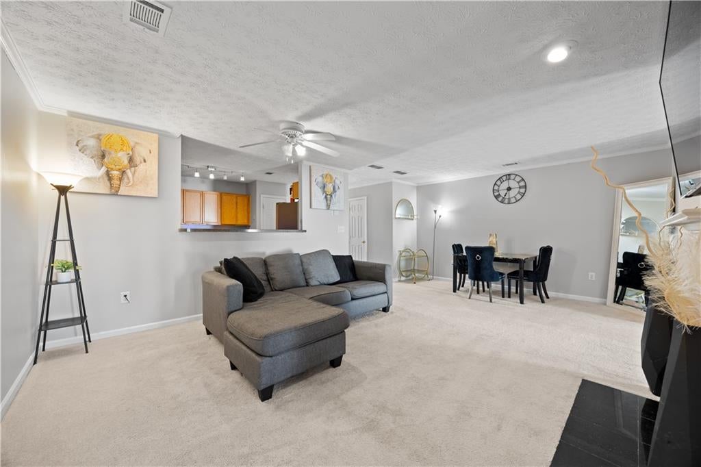 6690 Villa Court