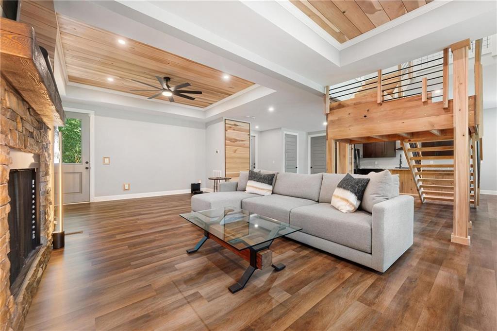2000 Ridge Road