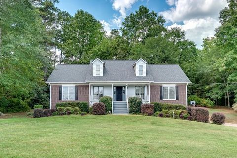 A home in Mcdonough