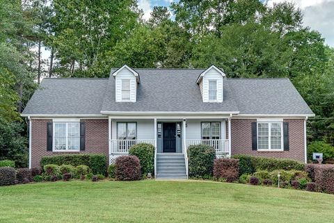 A home in Mcdonough