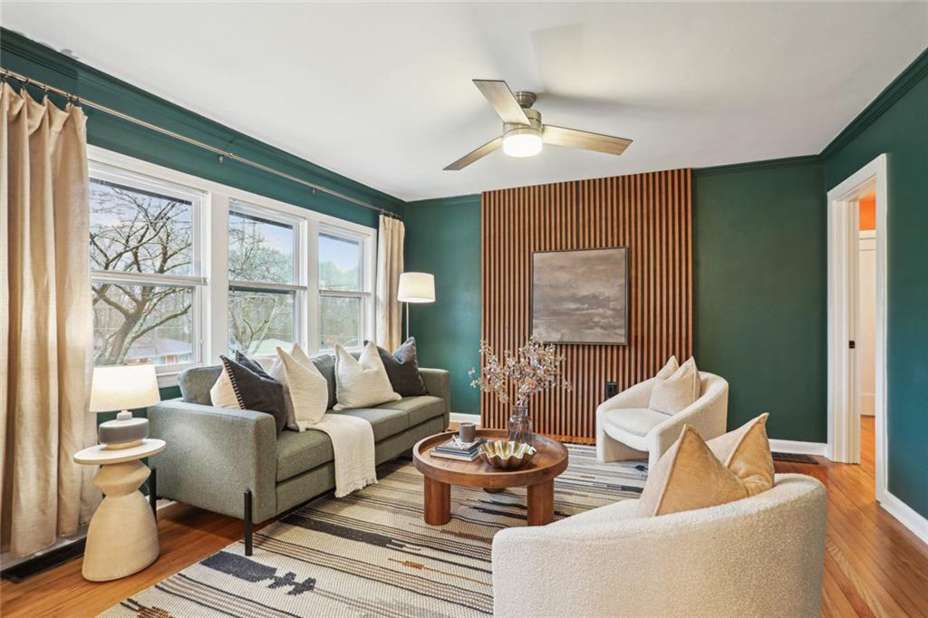 1322 Elmhurst Circle, Atlanta, Georgia image 4