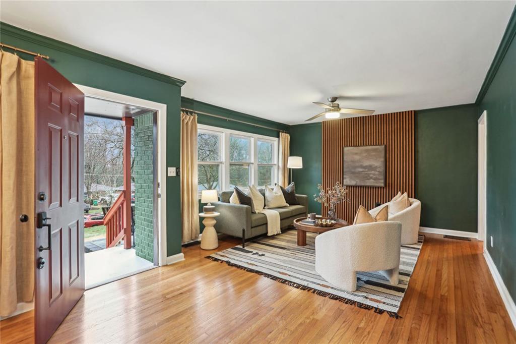 1322 Elmhurst Circle, Atlanta, Georgia image 6