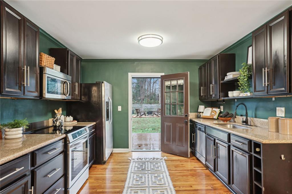 1322 Elmhurst Circle, Atlanta, Georgia image 18